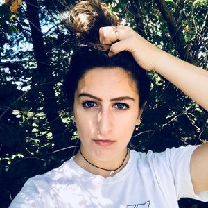 Meet your Posher, Kaela